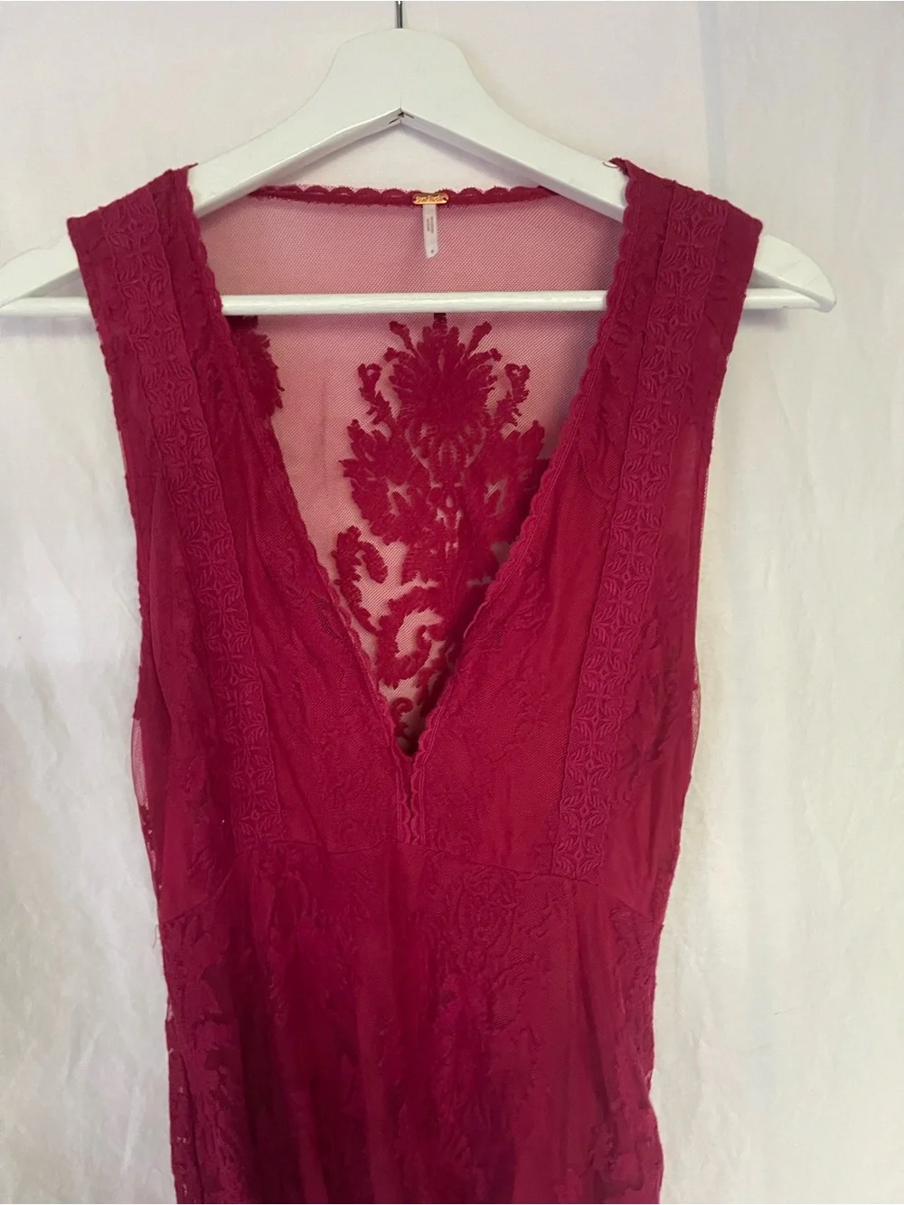 Free People Boho berry Lace Slip Dress V-Neck Mesh Mini Dress Size 6 indie date